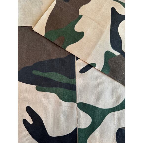 Pre-cut Camouflage Fabric Green Tan & Black 100% Cotton 117 Pieces 9 x 6 Inches - Picture 1 of 4